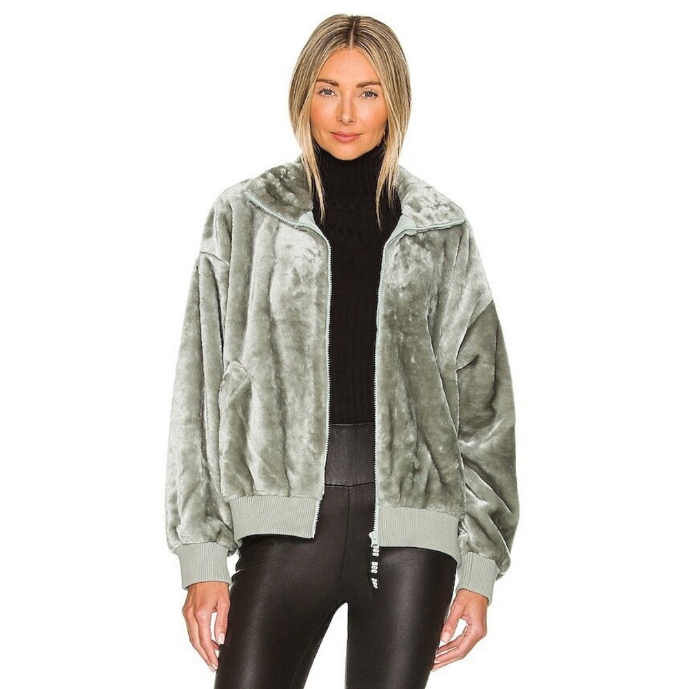 UGG LAKEN FAUX FUR ZIP UP JACKET IN Gray XL